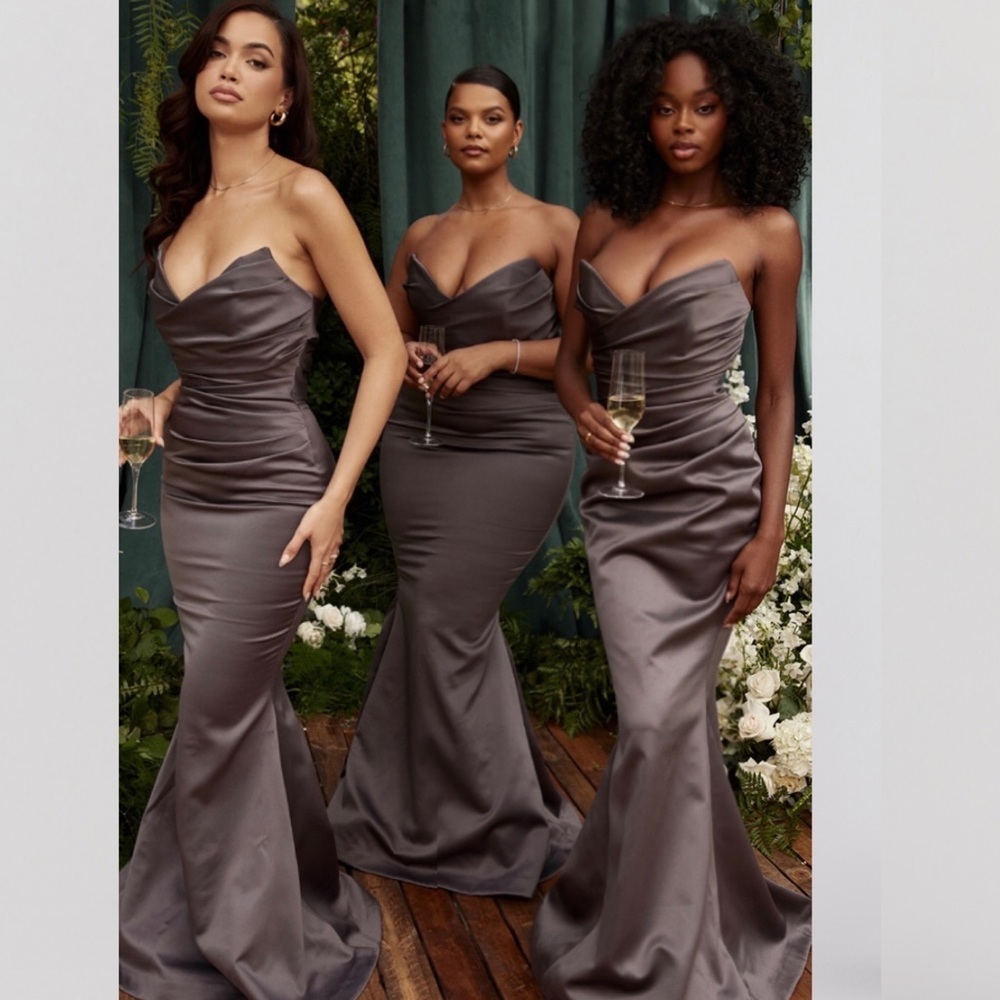 House of CB Fleur SHADOW SATIN STRAPLESS GOWN corset gray maxi dress size L NWOT